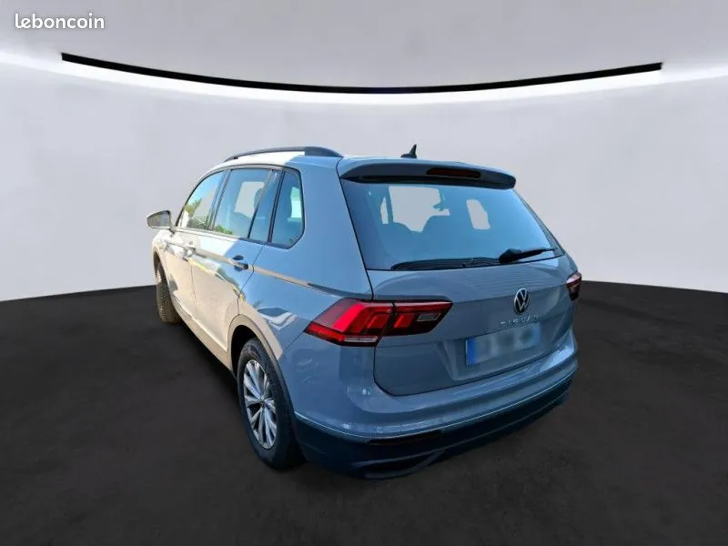 Volkswagen Tiguan 2021 photo 2