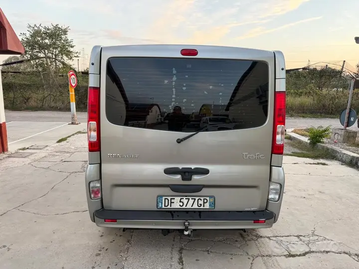 Renault Trafic 2007 photo 5