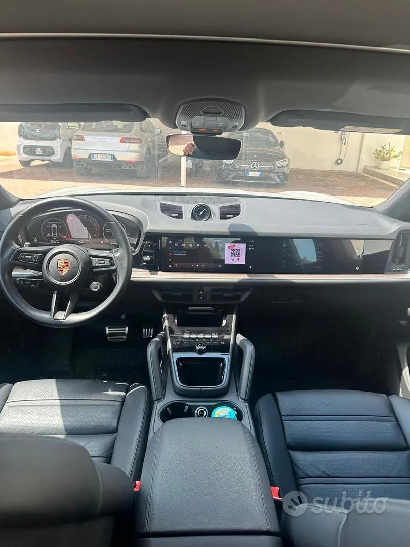 Porsche Cayenne 2024 photo 3