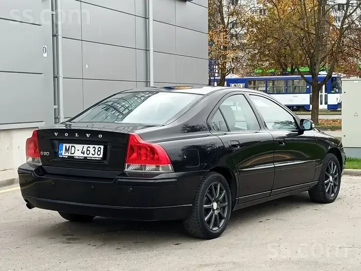Volvo S60 2009 photo 3