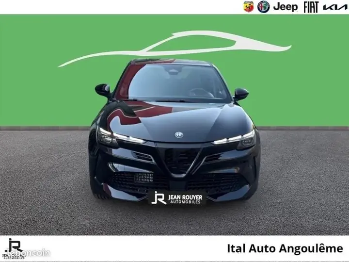 Alfa Romeo Junior 2026 photo 2