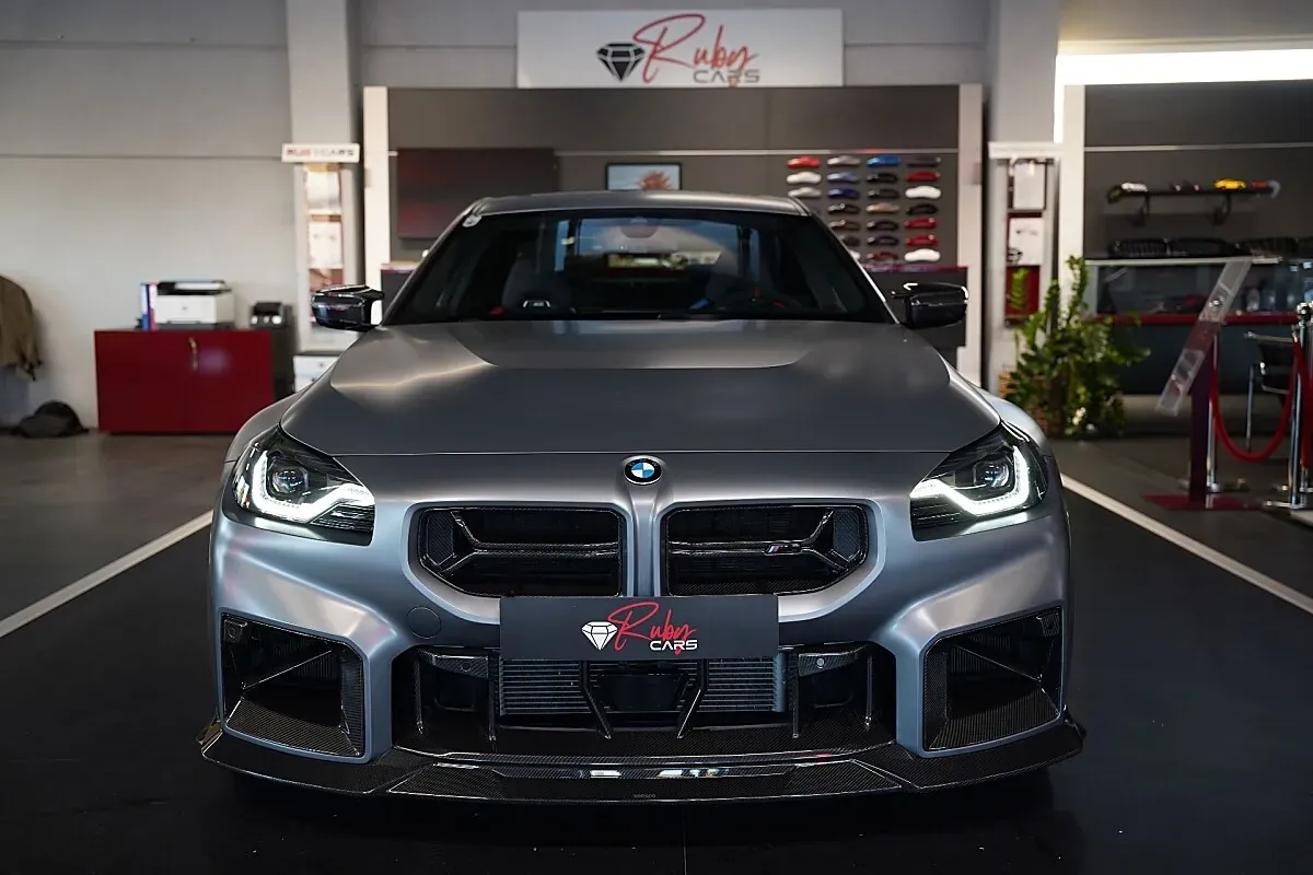 BMW M2 2025 photo 2