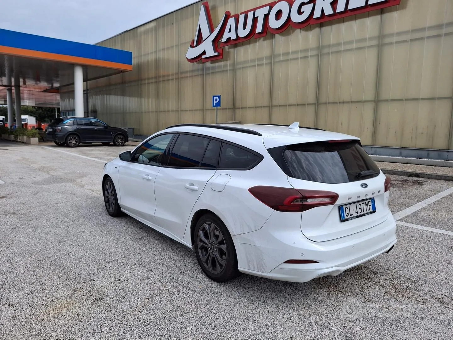 Ford Focus 2022 photo 2