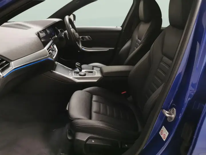 BMW 3 Series 2021 photo 4