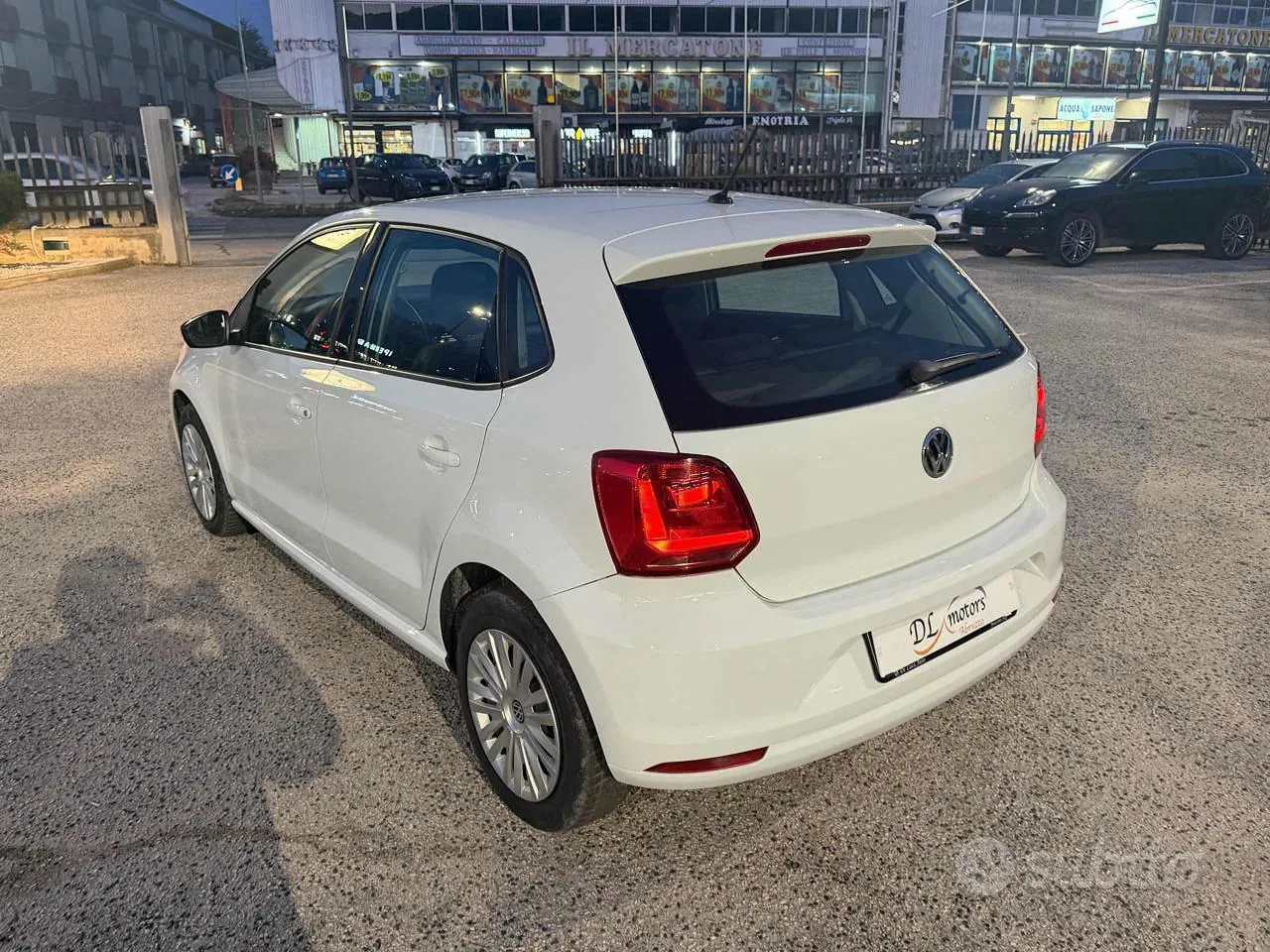 Volkswagen Polo 2015 photo 3