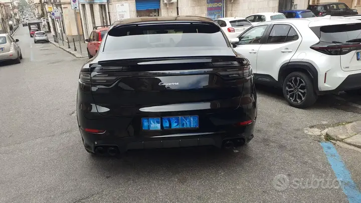 Porsche Cayenne 2019 photo 2