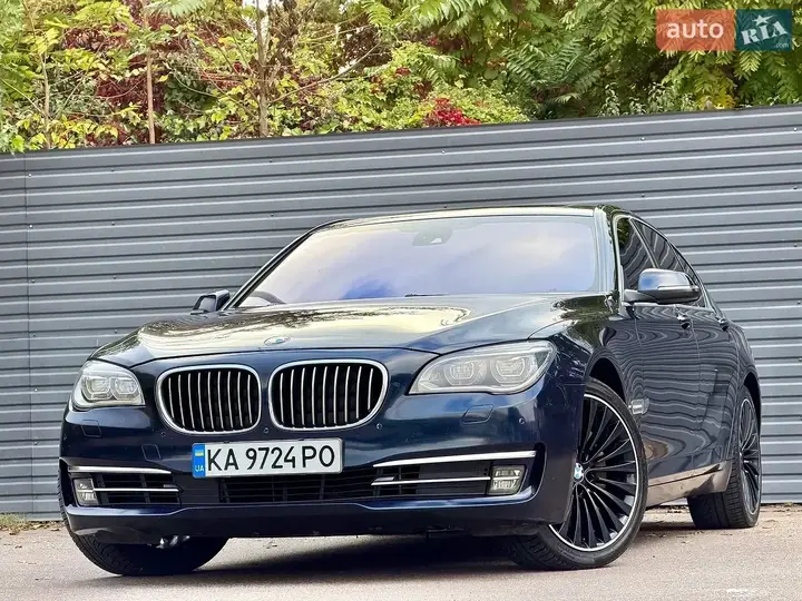 BMW 7 Series 2013 photo 2