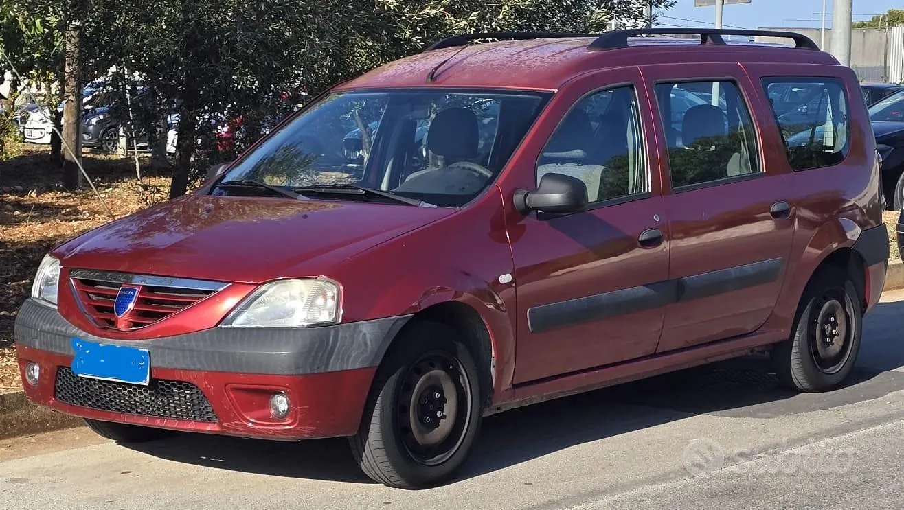 Dacia Logan 2007 photo 2