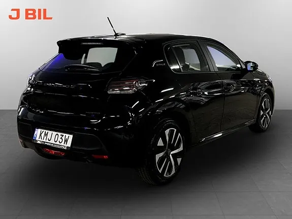 Peugeot 208 2025 photo 3