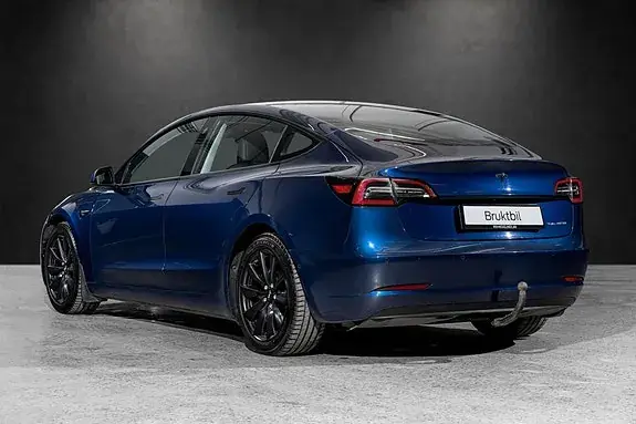 Tesla Model 3 2021 photo 2
