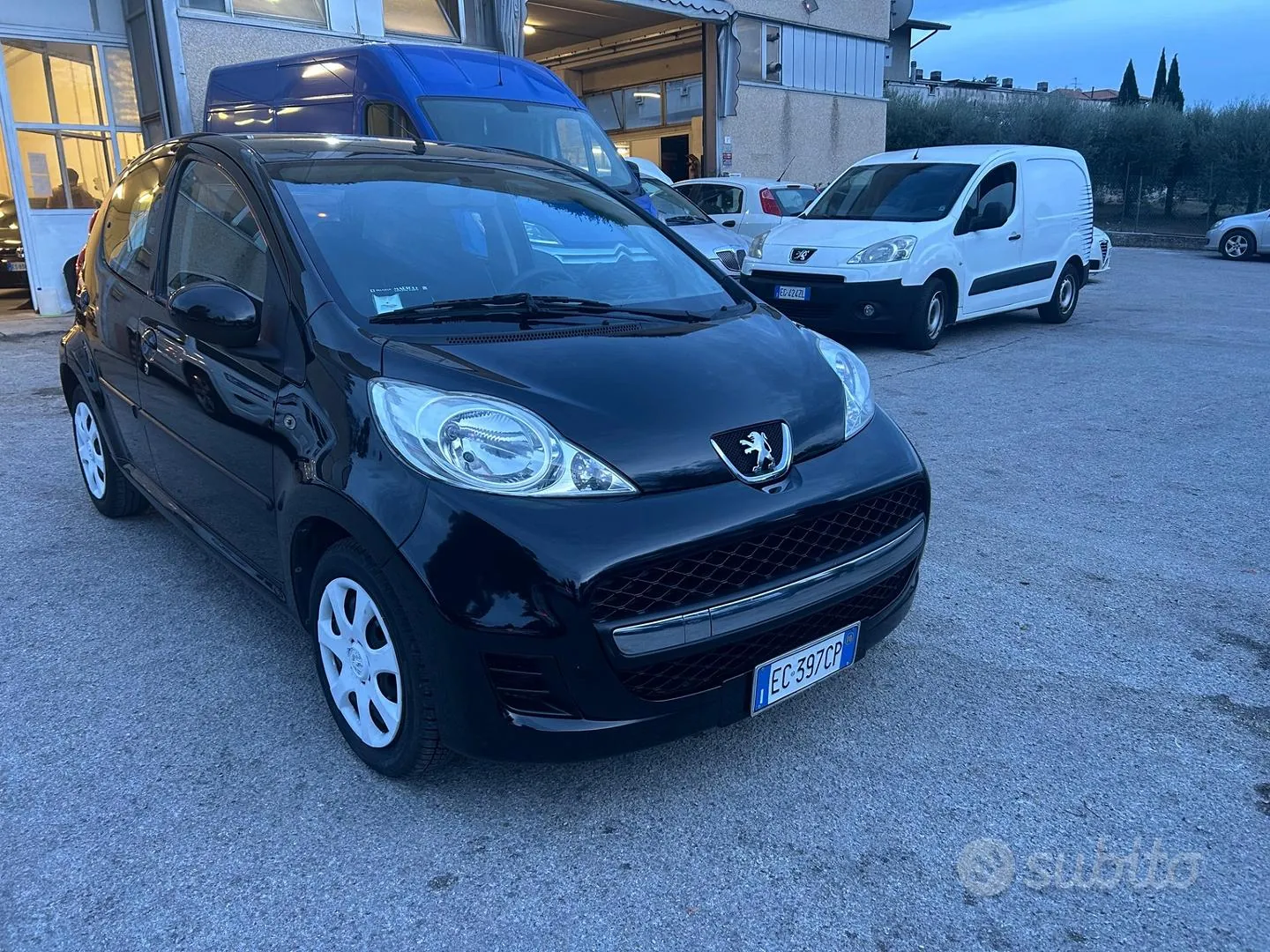 Peugeot 107 2010 photo 3