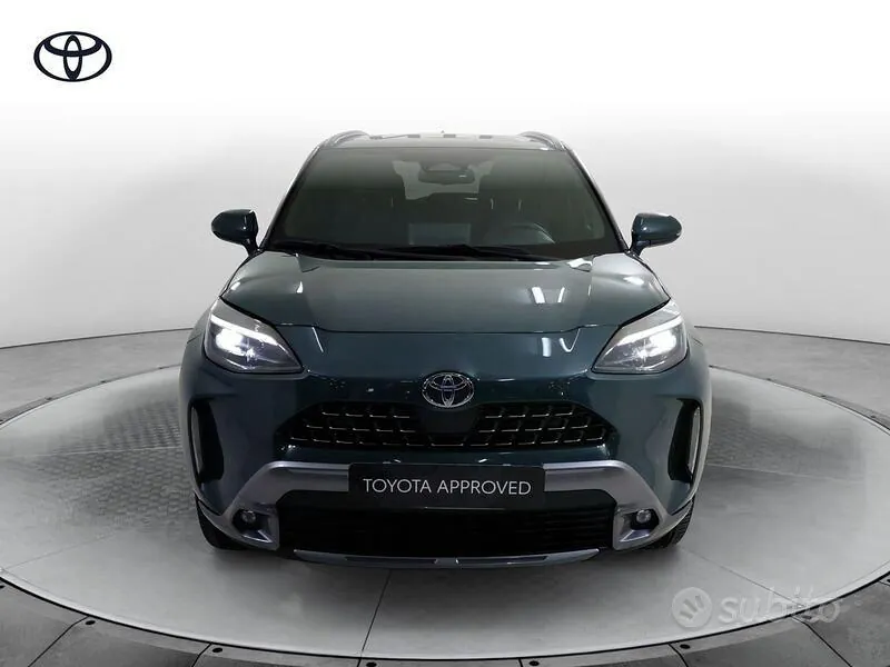 Toyota Yaris Cross 2025 photo 2