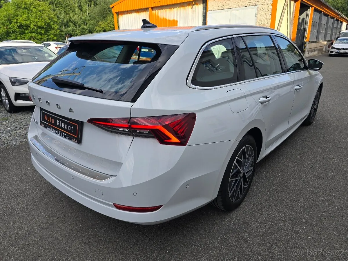 Skoda Octavia 2022 photo 3