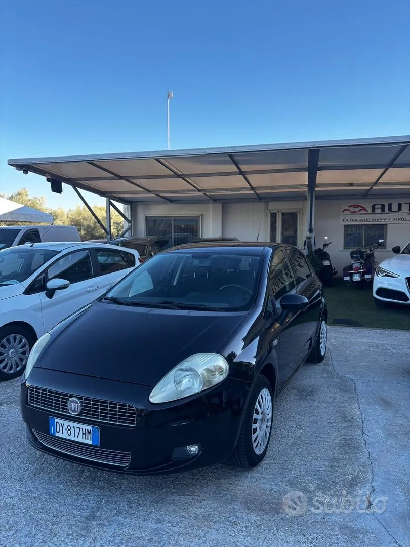 Fiat Grande Punto 2008 photo 4