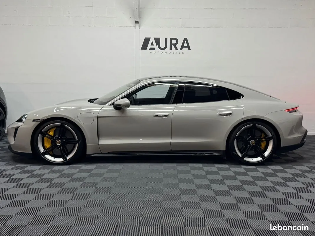 Porsche Taycan 2022 photo 2