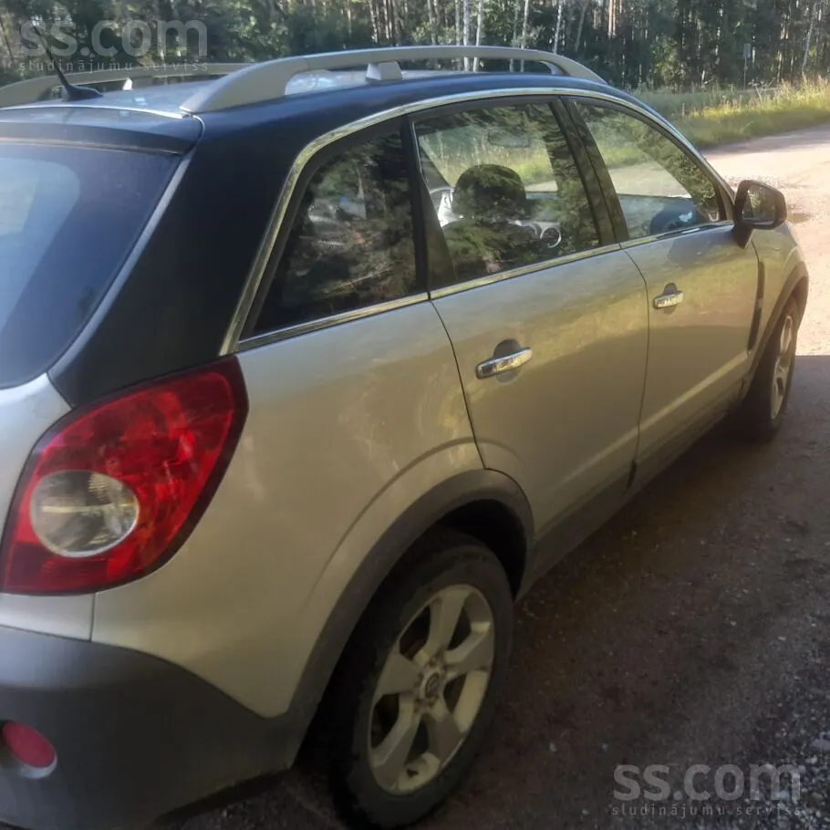 Opel Antara 2008 photo 2