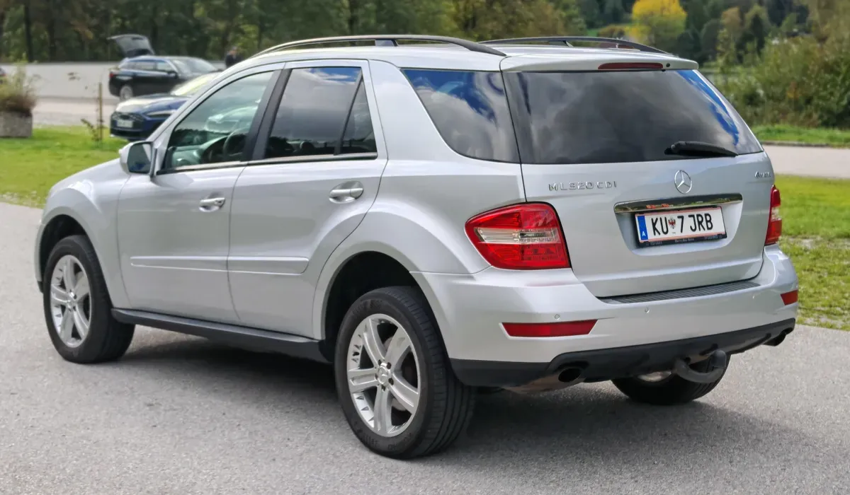 Mercedes-Benz M-Class 2009 photo 3