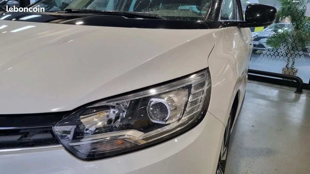 Renault Grand Scenic 2019 photo 4
