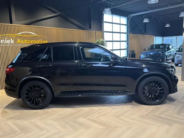 Mercedes-Benz Glc 2017 photo 2