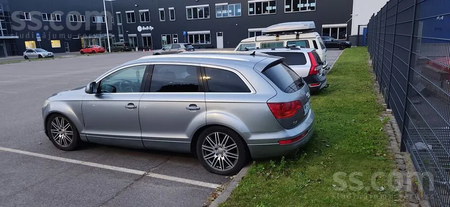 Audi Q7 2007 photo 3