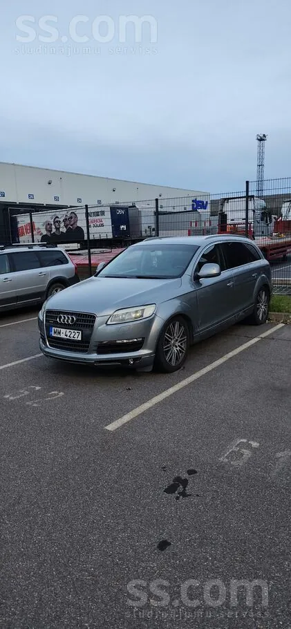 Audi Q7 2007 photo 4