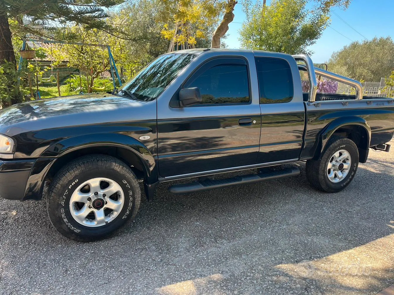 Mazda B2500