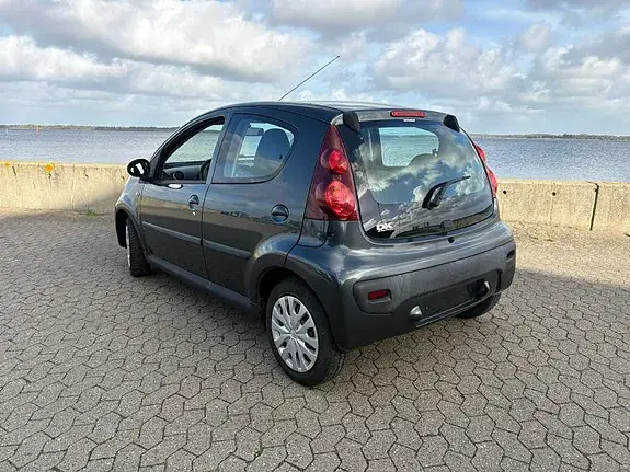 Citroen C1 2008 photo 2