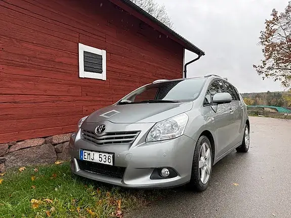 Toyota Verso 2012 photo 3