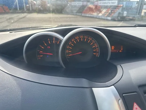 Toyota Verso 2011 photo 5