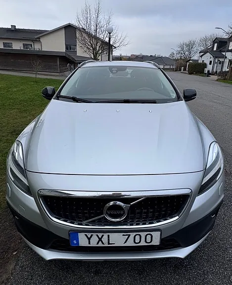 Volvo V40 Cross Country 2018 photo 2