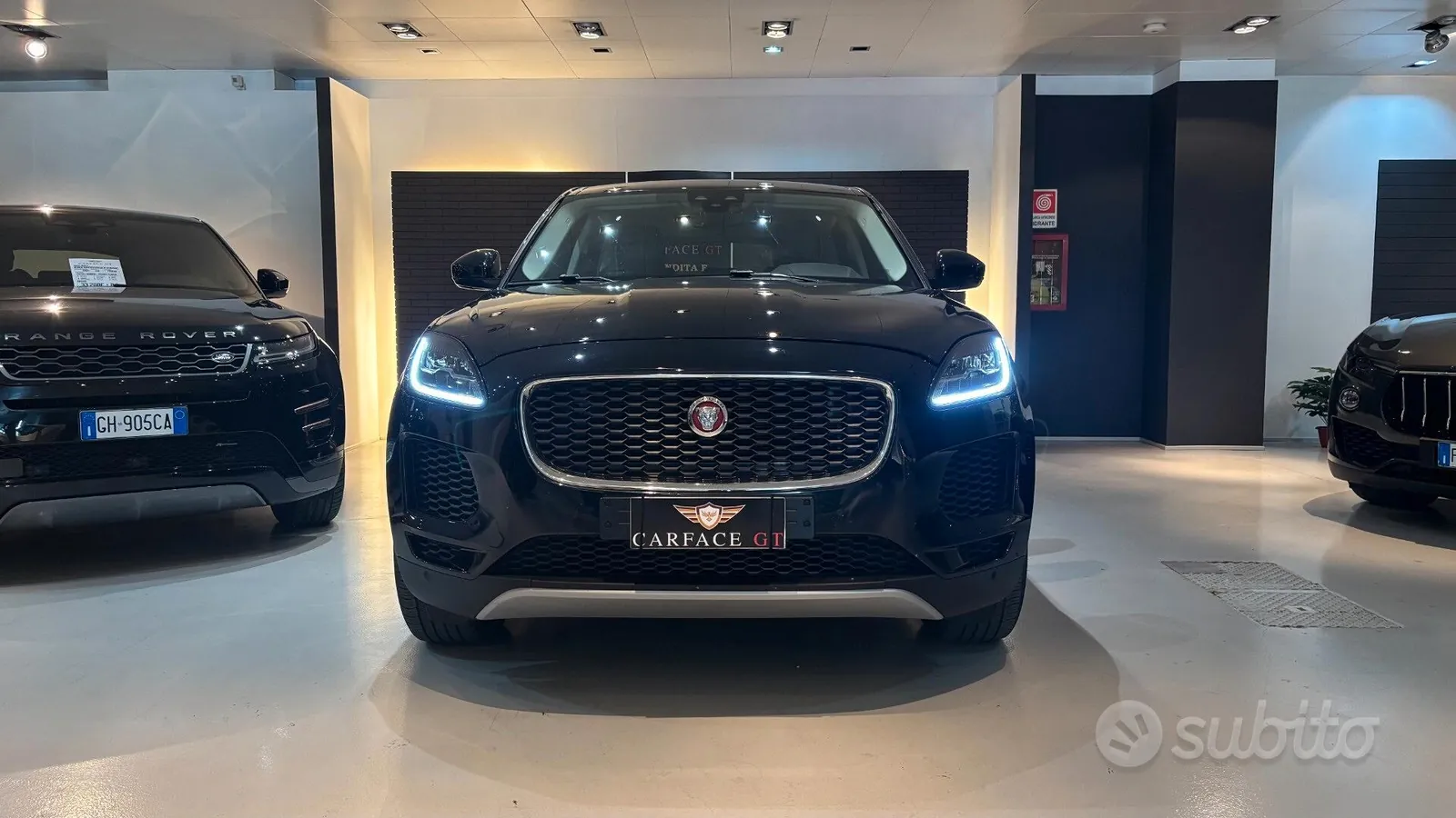Jaguar E-Pace 2018 photo 2