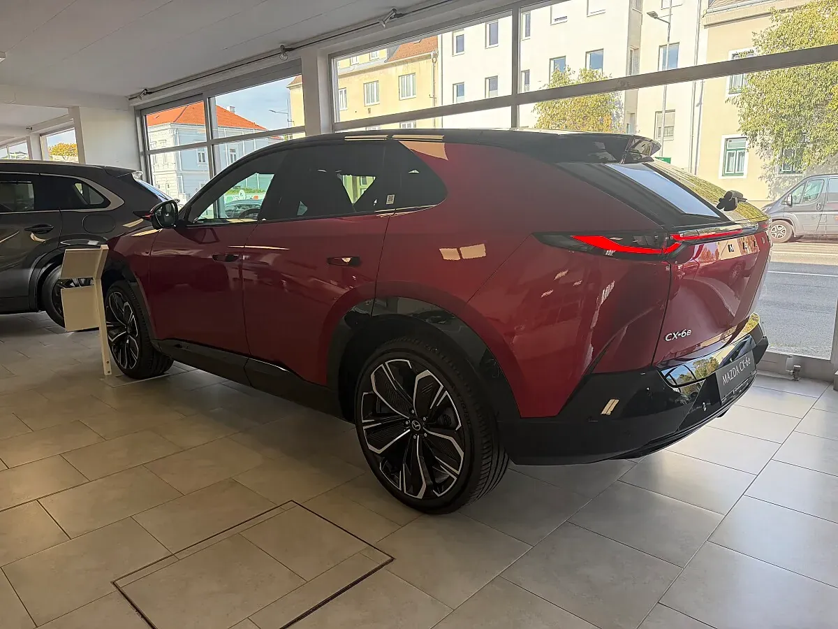 Mazda Cx-6E photo 3
