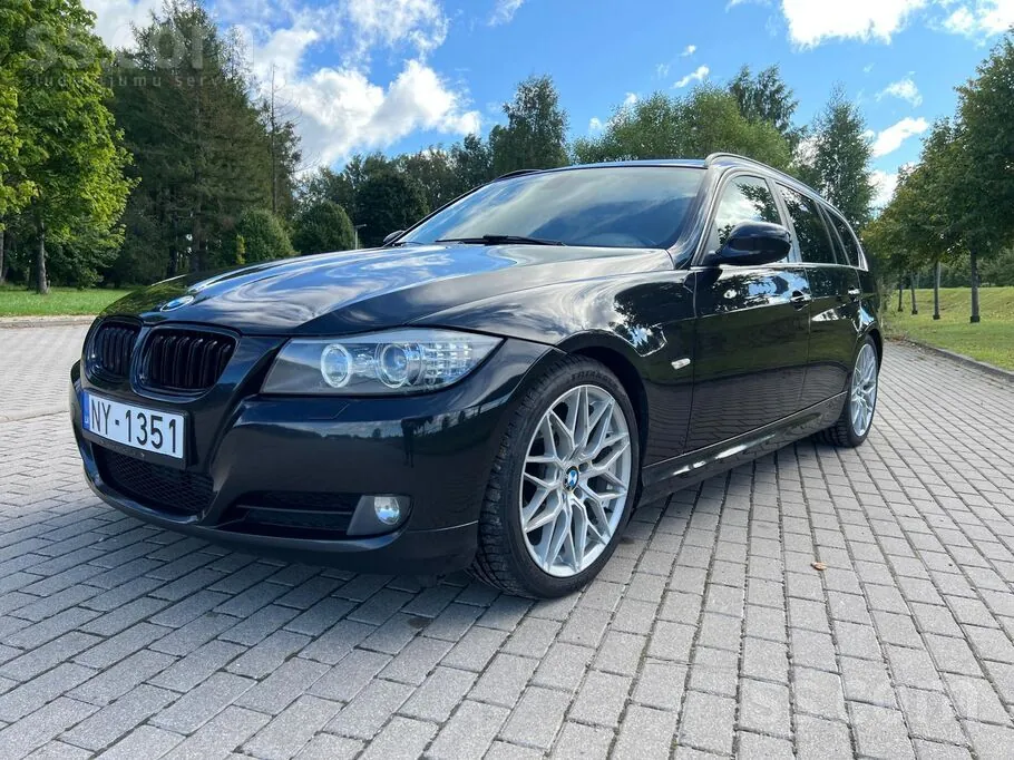 BMW 320 2012 photo 4