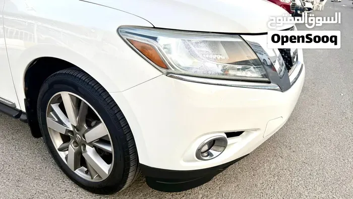 Nissan Pathfinder 2013 photo 3