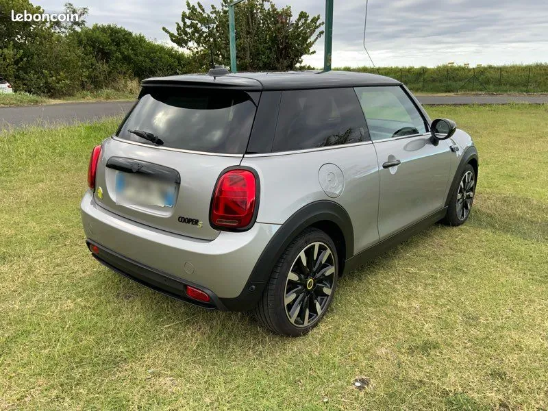 Mini Cooper 2023 photo 2