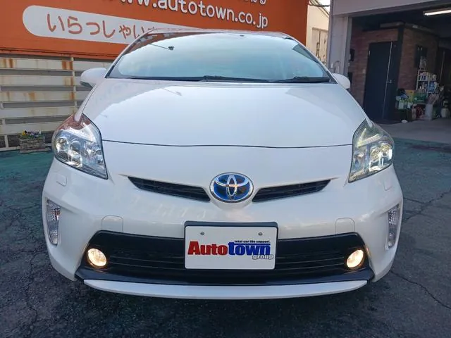 Toyota Prius 2015 photo 5