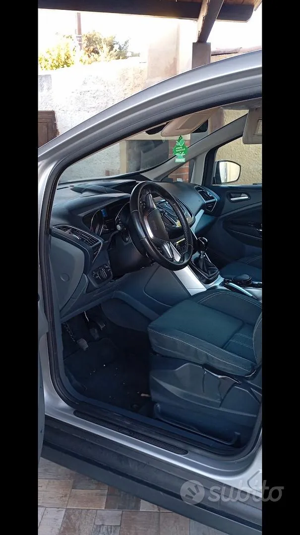 Ford C-Max 2011 photo 2