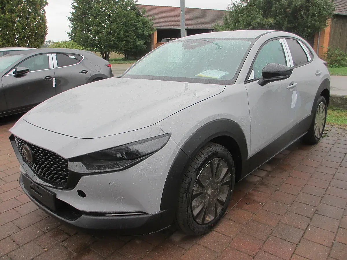 Mazda Cx-30 photo 2