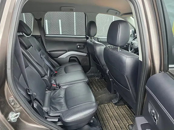 Mitsubishi Outlander 2010 photo 5