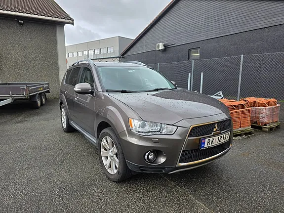 Mitsubishi Outlander 2010 photo 2