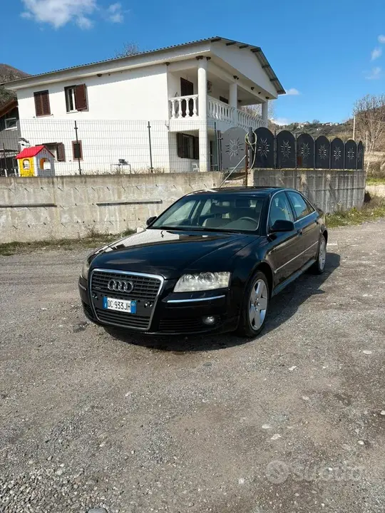 Audi A8 2006 photo 2