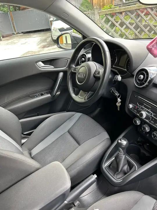 Audi A1 2018 photo 2