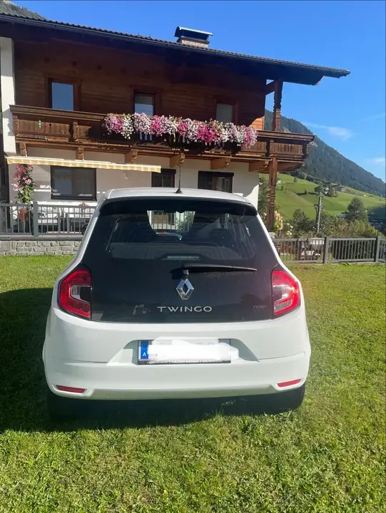 Renault Twingo 2022 photo 2