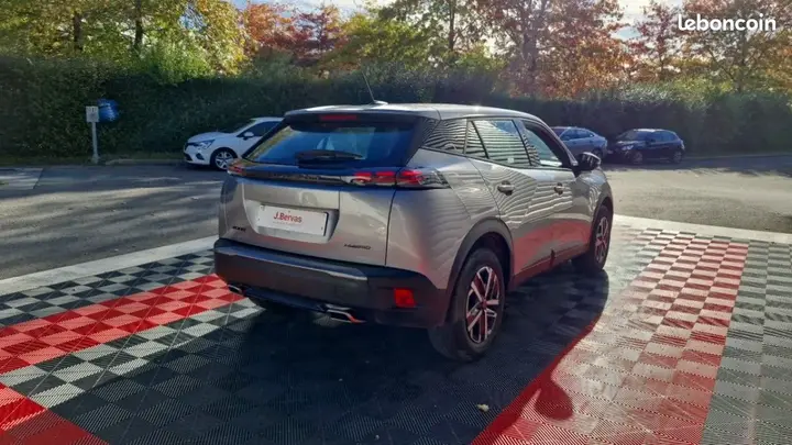 Peugeot 2008 2025 photo 4