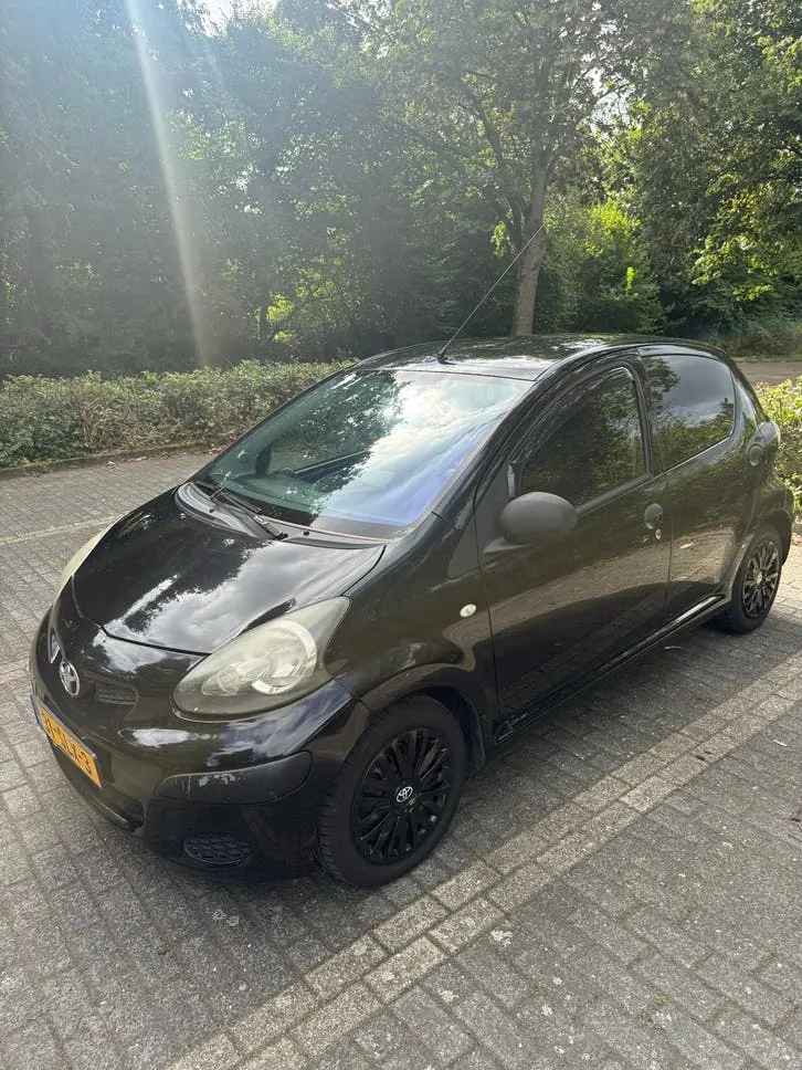 Toyota Aygo 2008 photo 2
