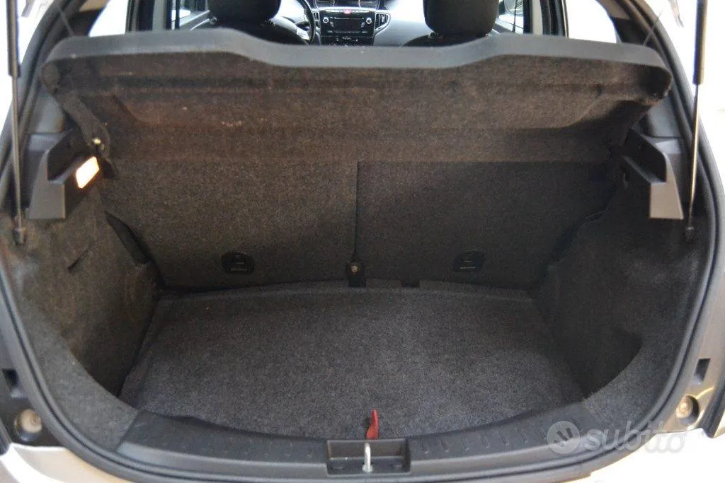 Lancia Ypsilon 2011 photo 5