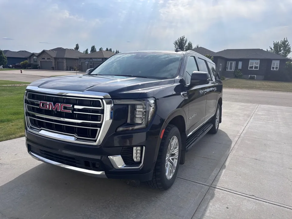 GMC Yukon Xl 2023 photo 3