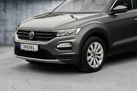 Volkswagen T-Roc 2021 photo 2