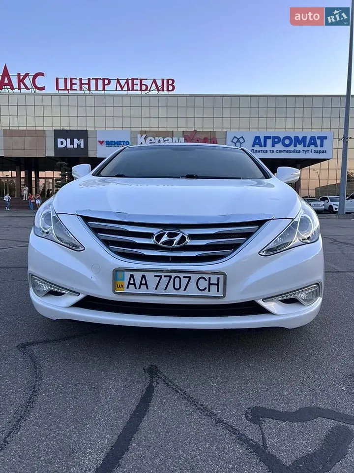 Hyundai Sonata 2013 photo 3