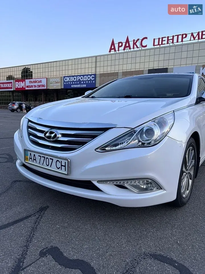 Hyundai Sonata 2013 photo 4